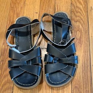 Saltwater sandals